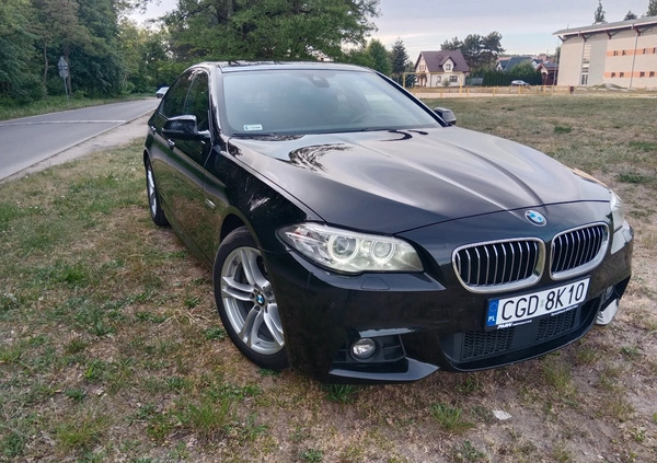 BMW Seria 5 cena 96000 przebieg: 142000, rok produkcji 2015 z Bobolice małe 79